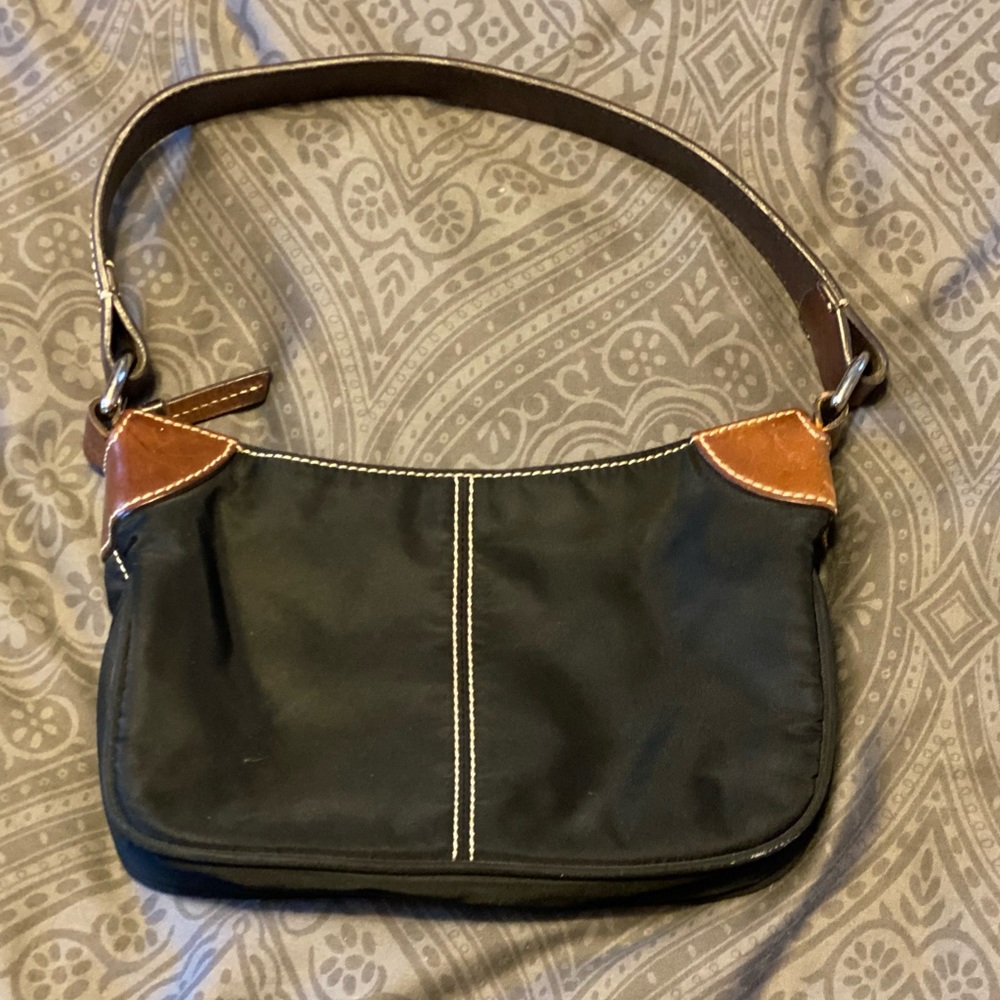 Small Black Dooney & Bourke Bag